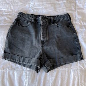 Ultra high rise mom short
